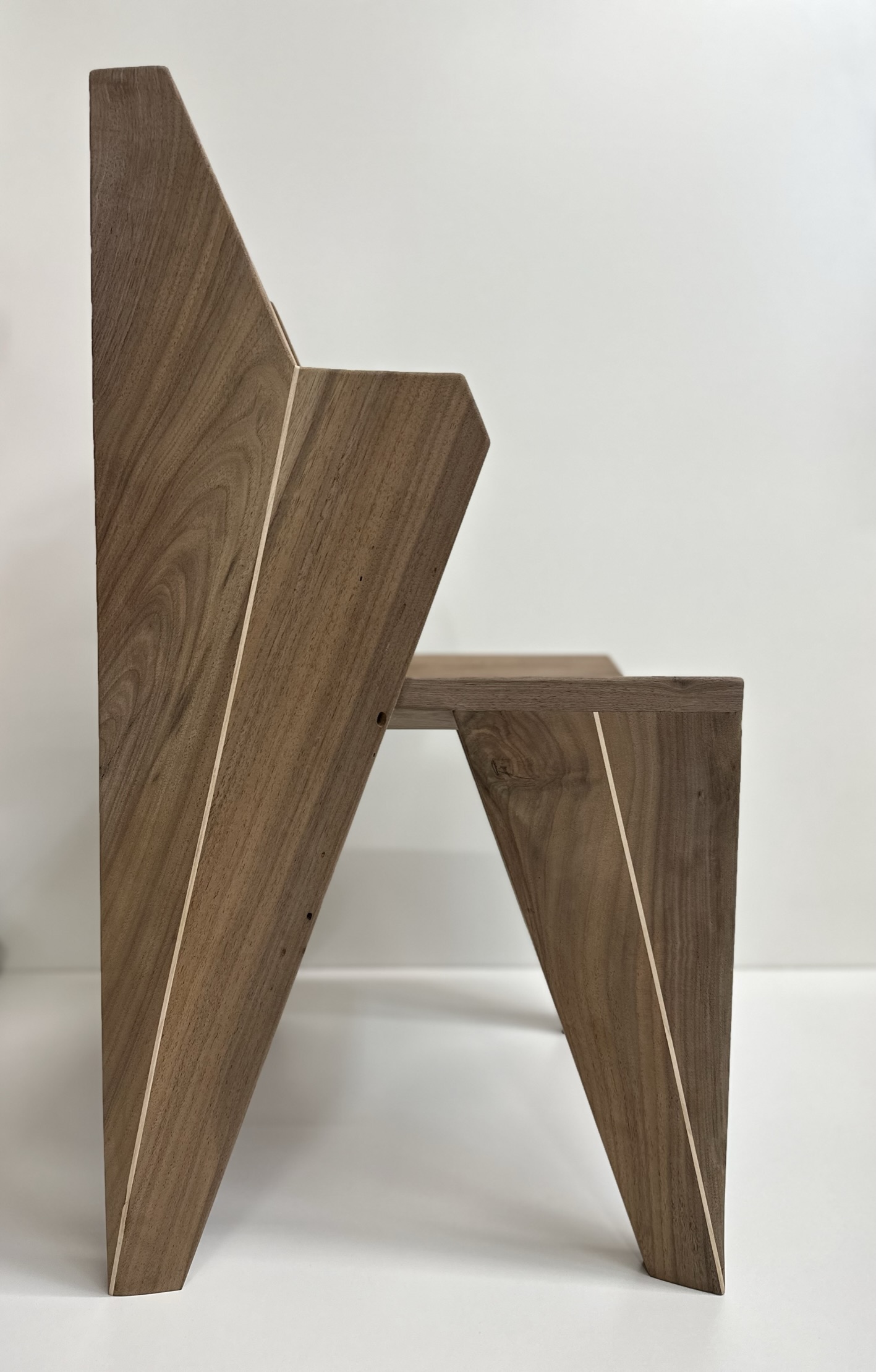 Reposed8 Chair - Modern geometric wooden chair